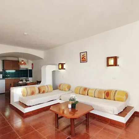 Bright With Sea View In - 67 M² + Pool Албуфейра